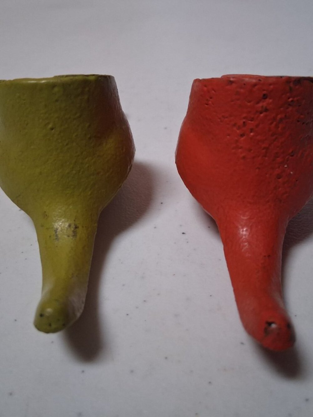 Cast Iron Dog Tail Hooks Pair Wall Mounted Hanging Orange Lime Green Dogs 5" - Picture 13 of 15